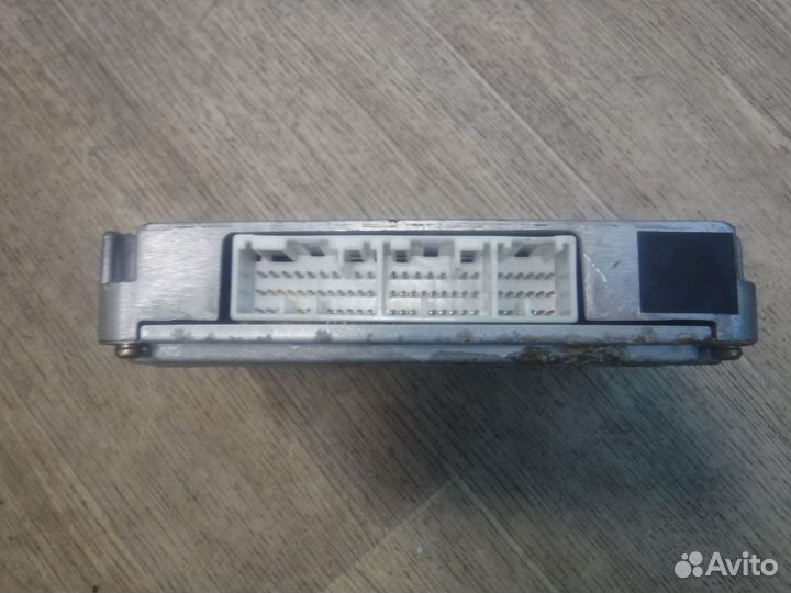 Эбу (блок управления двигателем) Mazda Demio 1999