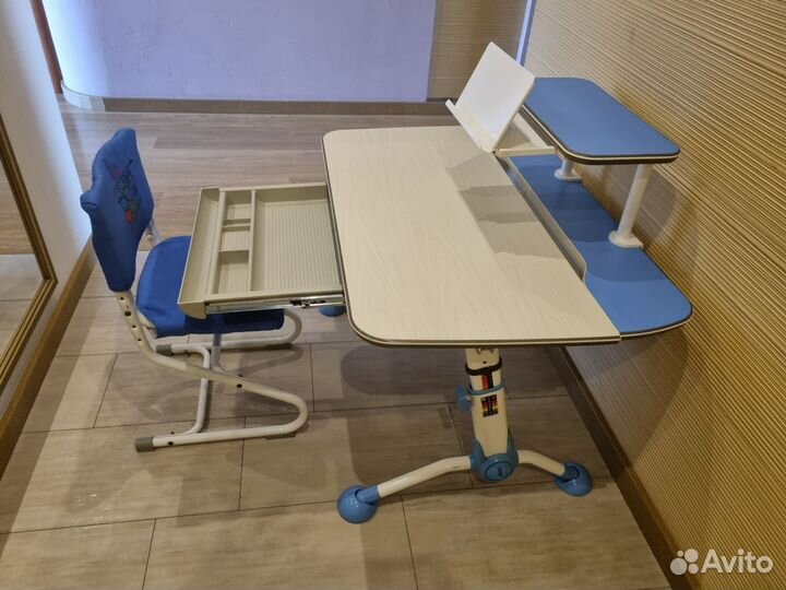 Растущий стол и стул Дэми