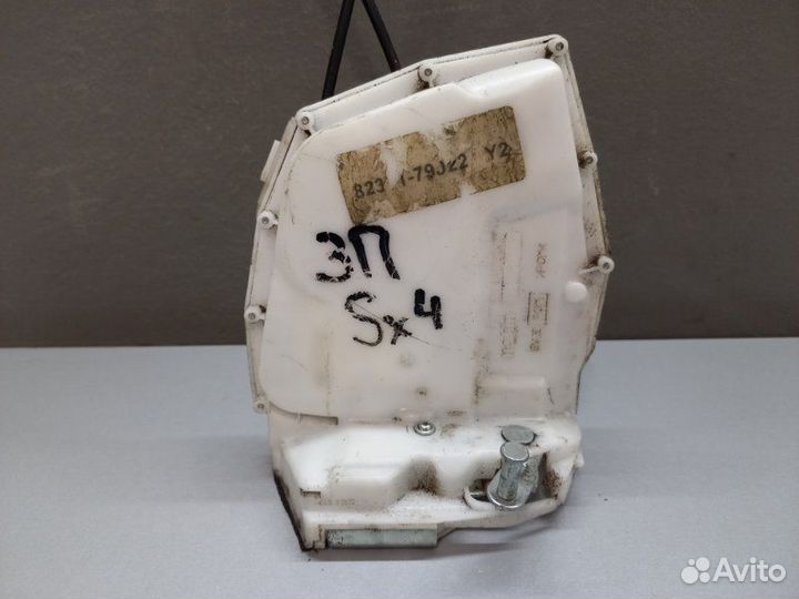 Замок двери задний правый Suzuki Sx4 2012