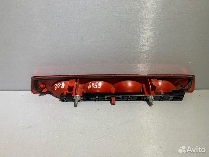 Стоп-сигнал Peugeot 308 EP6 2010