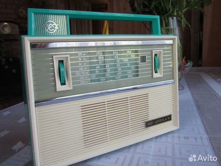Радиоприёмник вэф Спидола 10, цветной