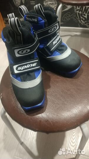 Продам лыжные ботинки(детские)