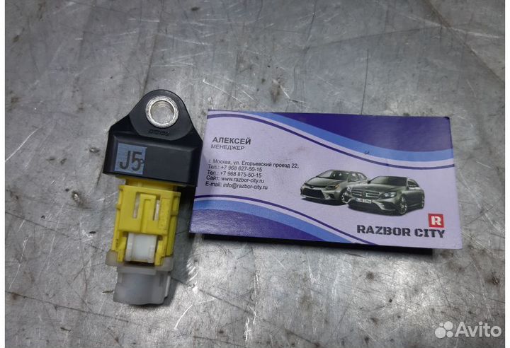 Датчик AIR BAG Toyota Avensis 3