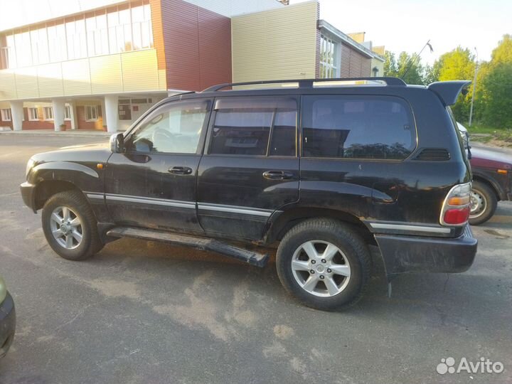 Toyota land cruiser 100