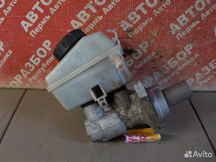 Главный тормозной цилиндр Opel Astra-H хэтчбек