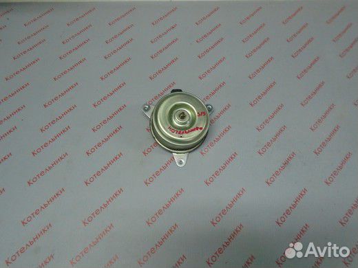 Nissan 21487-5Y720 Моторчик вентилятора охлаждения