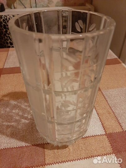 Хрустальные вазы