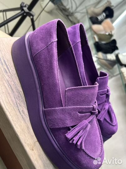 Лоферы женские