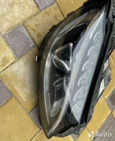 Фара правая mercedes w205