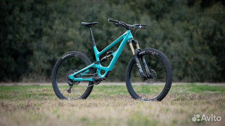 Горный велосипед YT Capra