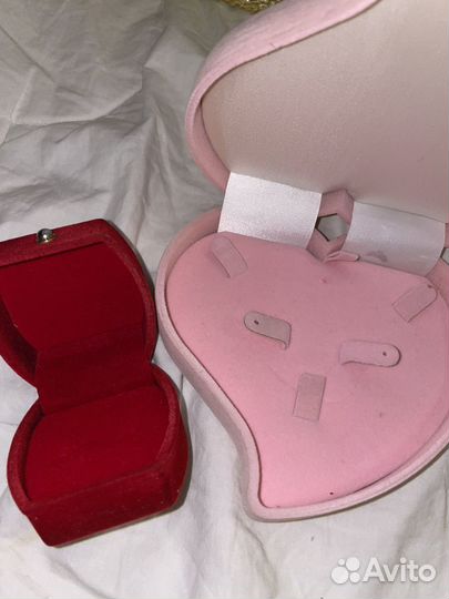 Шкатулка для ювелирных украшений