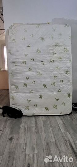 Матрас 160х200 бу