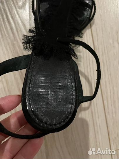 Босоножки женские