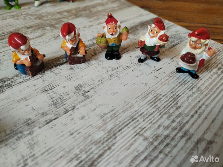 Игрушки из киндер сюрприза