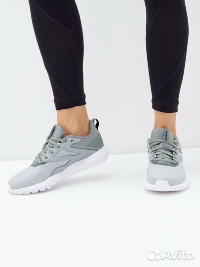 Кроссовки женские reebok 39