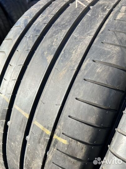 Pirelli P Zero PZ4 275/30 R20