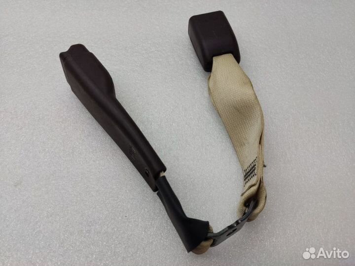 Ответная часть ремня безопасности задняя Lexus