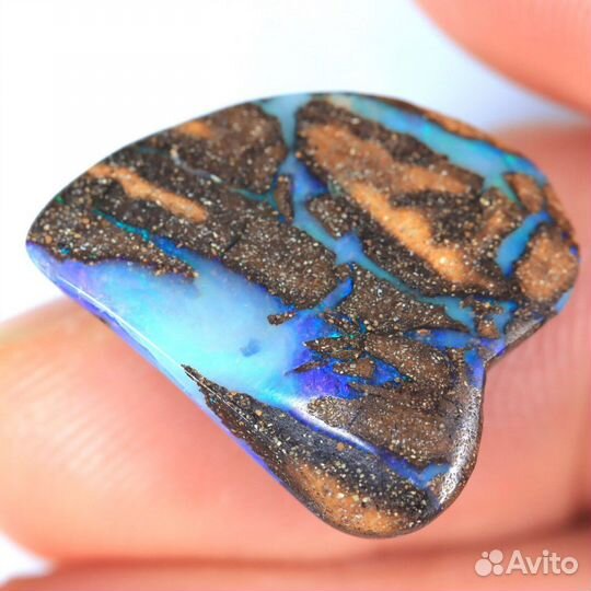 Короит болдер опал