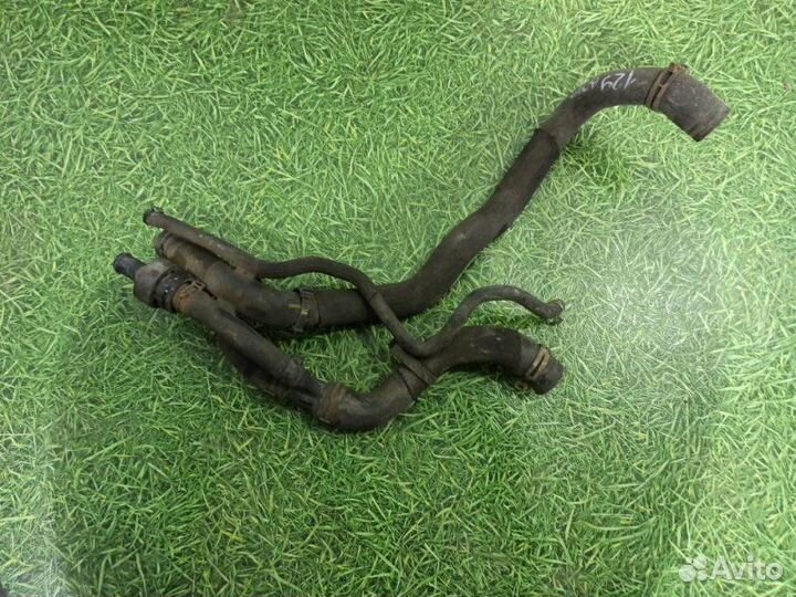 Патрубок системы охлаждения Volkswagen Polo седан