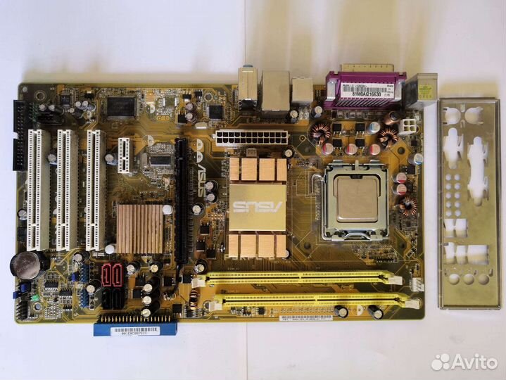 Материнская плата с процессором