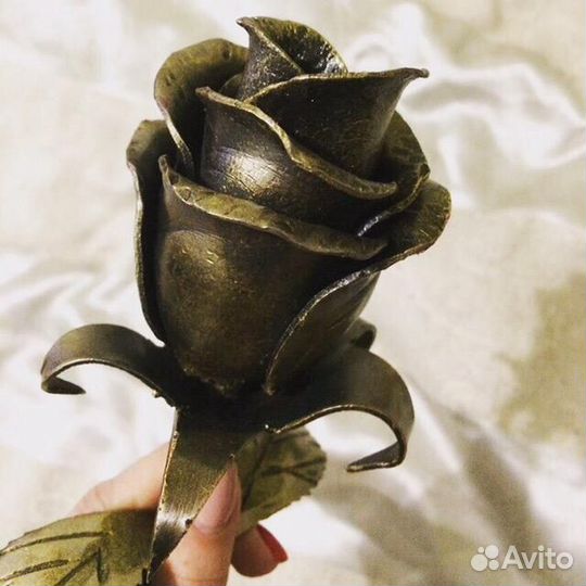 Розы для дома, сада, подсвечника ручной ковки