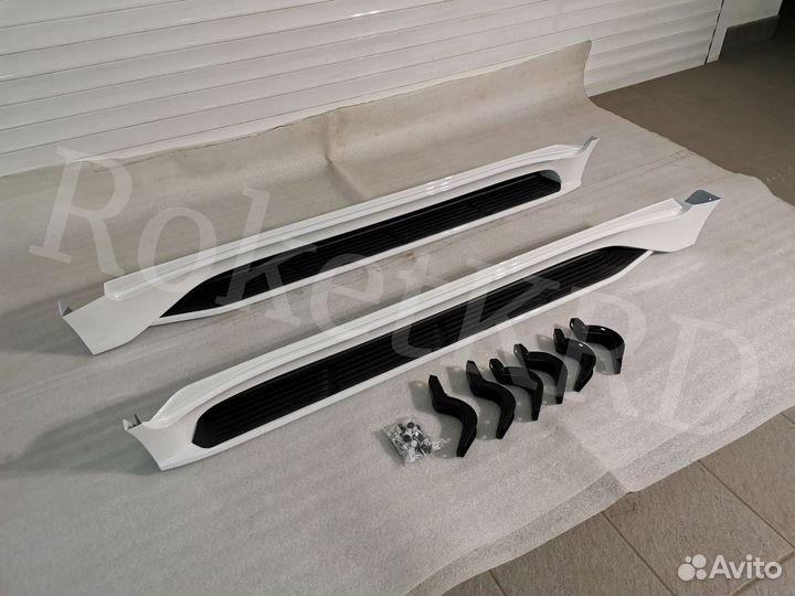 Подножки Lexus LX 570 c 2015 года Белые