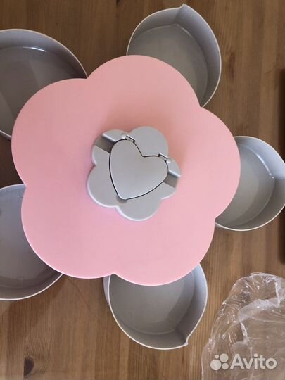 Конфетница с подставкой для телефона