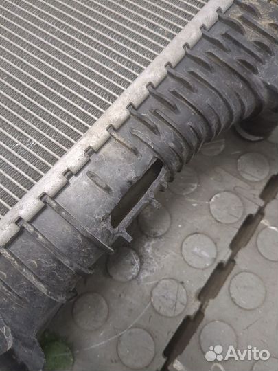 Радиатор охлаждения двигателя GMC Terrain 2017, 2020