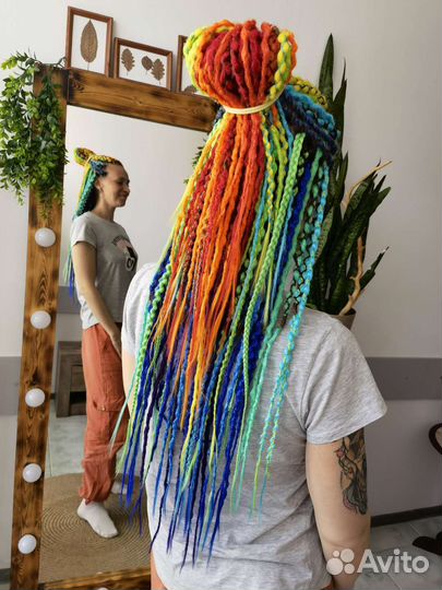 Дреды радужные