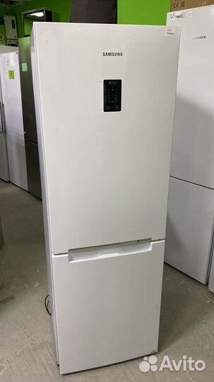 Холодильник двухкамерный Samsung RB30A32N0WW/WT
