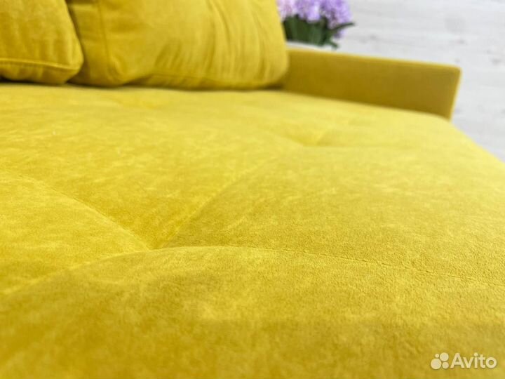 Диван прямой еврокнижка с подлокотниками