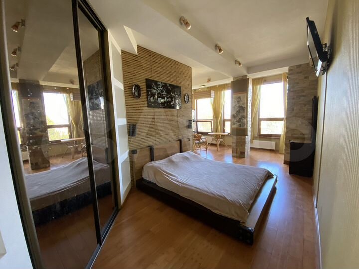 3-к. квартира, 105 м², 3/6 эт.