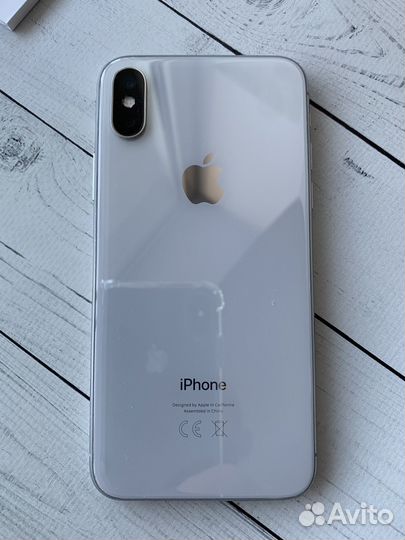 iPhone X, 64 ГБ