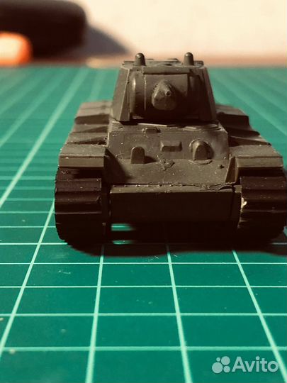 Сборная модель танка 1:100