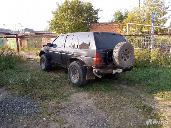 Nissan Terrano 3.0 МТ, 1990, 200 000 км