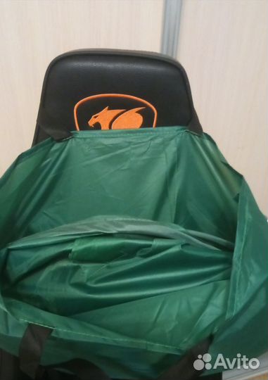 Фото фон хромакей зеленый 142 см на кресло