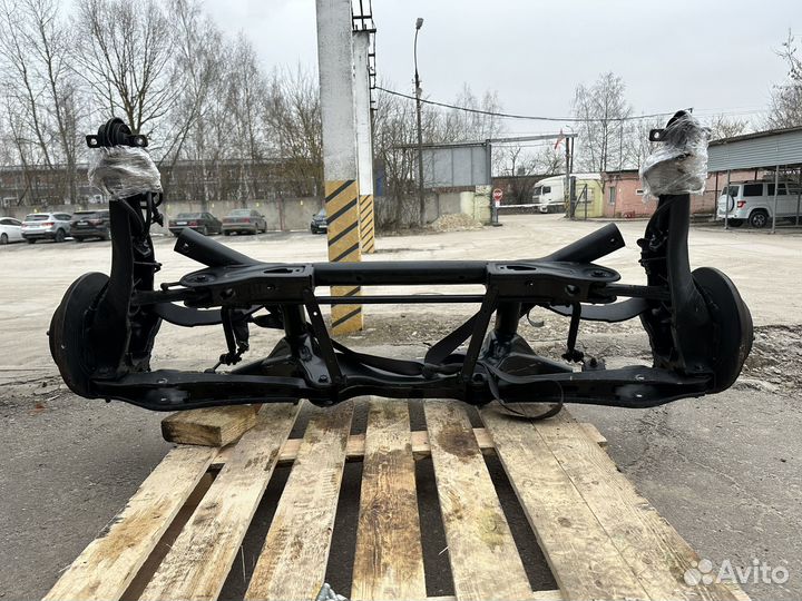 Подрамник в сборе с 302 увелич. 97 т.км Lancer 10