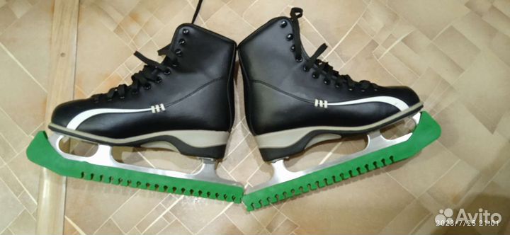 Коньки фигурные Head