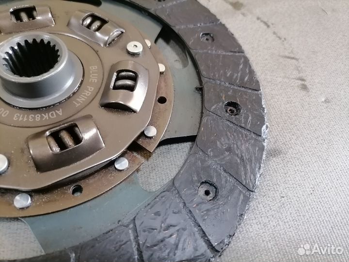 Диск сцепления 1.8 4G93 Mitsubishi Carisma (DA)