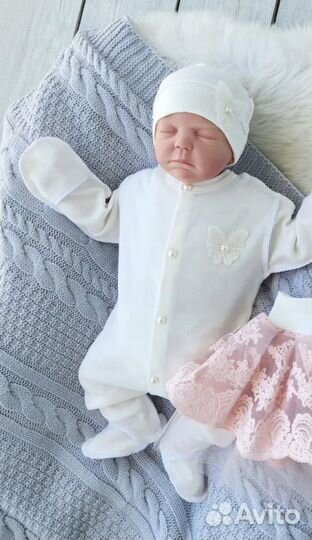 Комплект на выписку для девочки