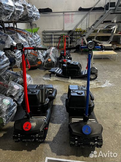 Мотосноуборд гусеничный