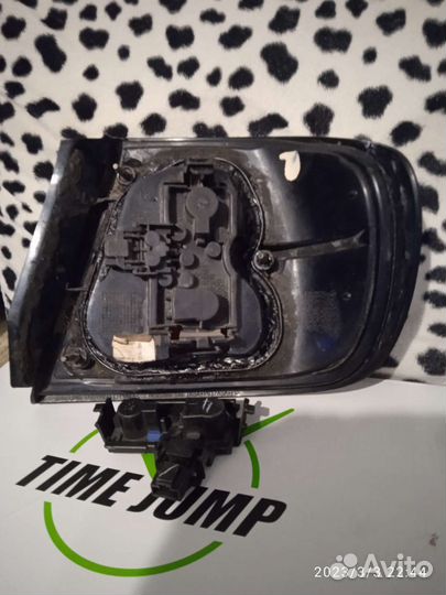 Продам задний поворотник к Ниссан Премьере П11