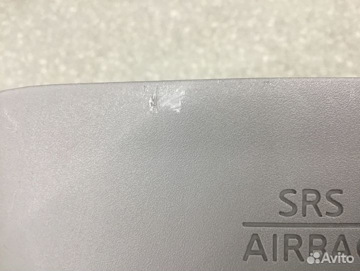 Обшивка средней стойки правая Nissan X-Trail (T31)