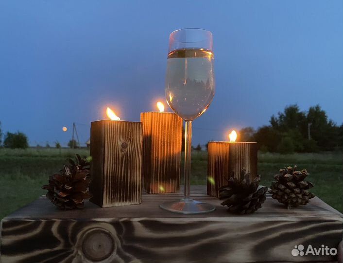 Подсвечники из обоженного дерева