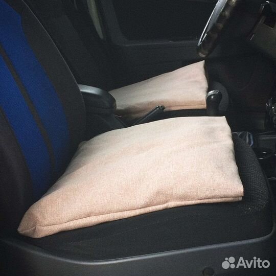 Подушка для водителя в машину в чехле