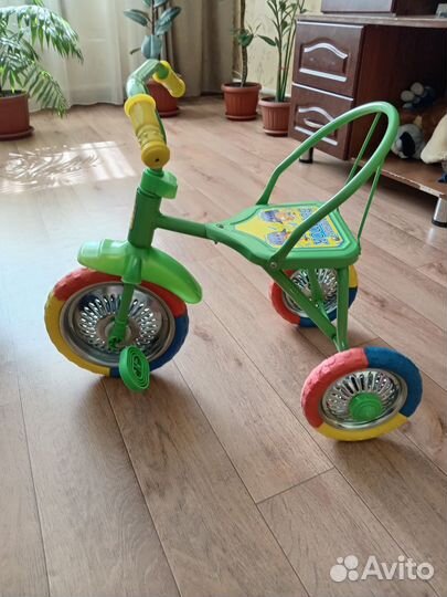 Велосипед детский трехколесный