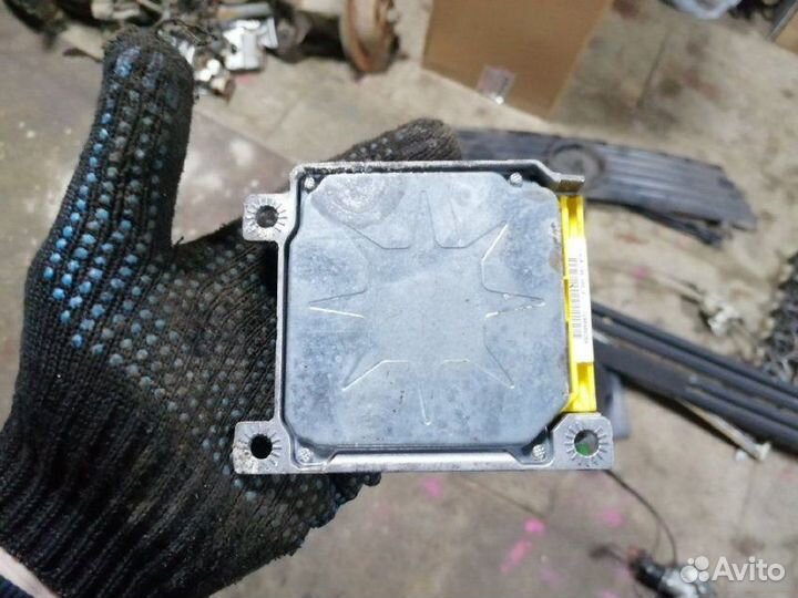 Блок управления AIR BAG Mercedes-Benz Vito W638