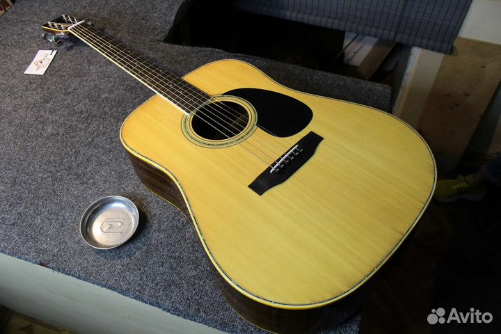 Morris W-25 гитара, Япония