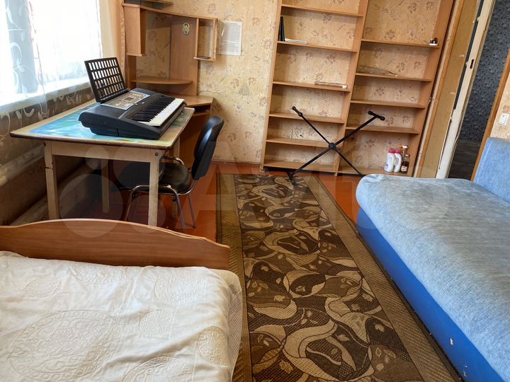 Комната 16 м² в 4-к., 1/1 эт.