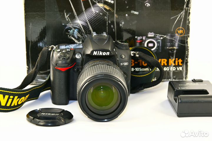 Nikon D7000 16.2MP Kit Nikon AF-S VR 18-105